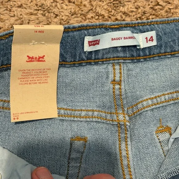 Levi’s Girls Cinch Barrel Jeans Size 14 NWT Blue - Picture 2 of 9